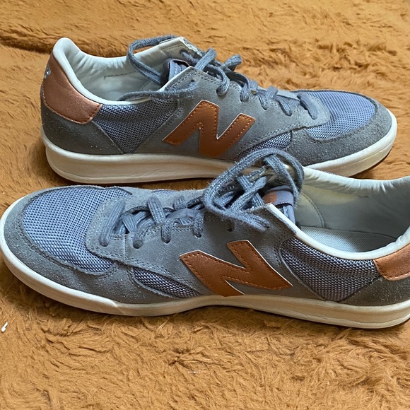 New Balance Blue and Copper Sneakers - Picture 9 of 13